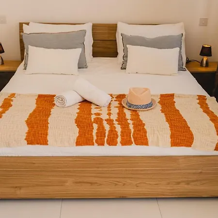 Unique 1bdr Suite! 50 Meters From Sea! *
