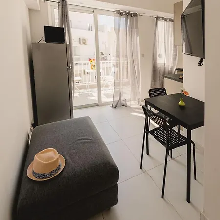 Unique 1bdr Suite! 50 Meters From Sea! Apartamento Gzira